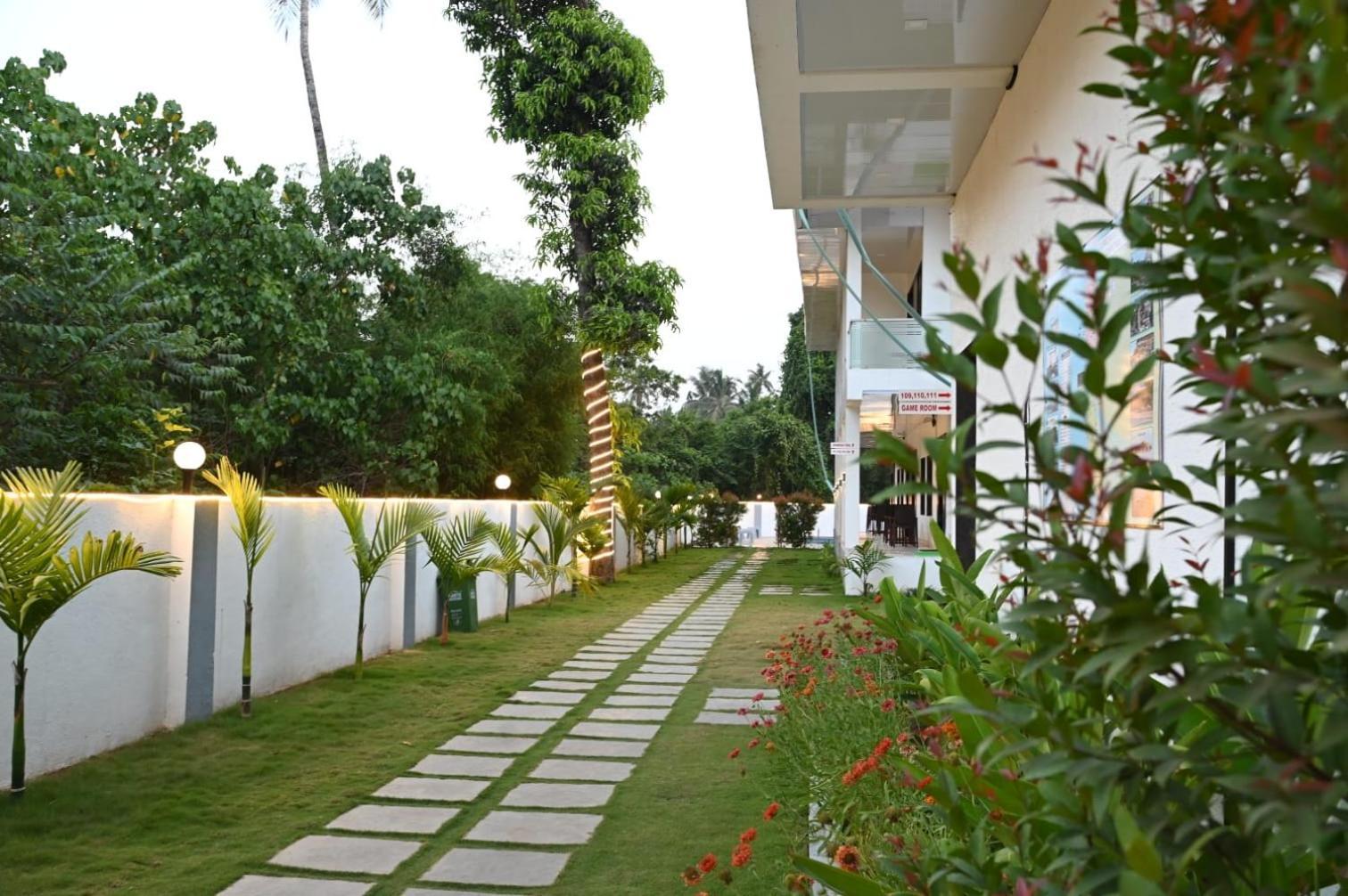 Golden Pearl Resort By Gemstone Hospitality Alibag Bagian luar foto